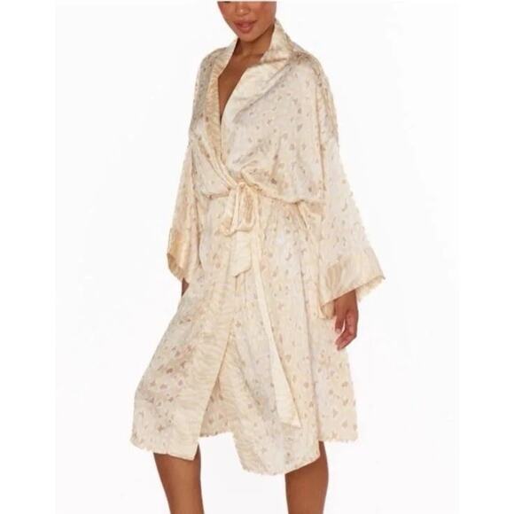 Show Me Your Mumu Harlow Robe in an animal print design one size NWT - Picture 4 of 5